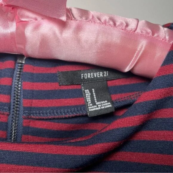 Forever 21 Striped Open Midriff Cut Out Dress Size S - Picture 5 of 5